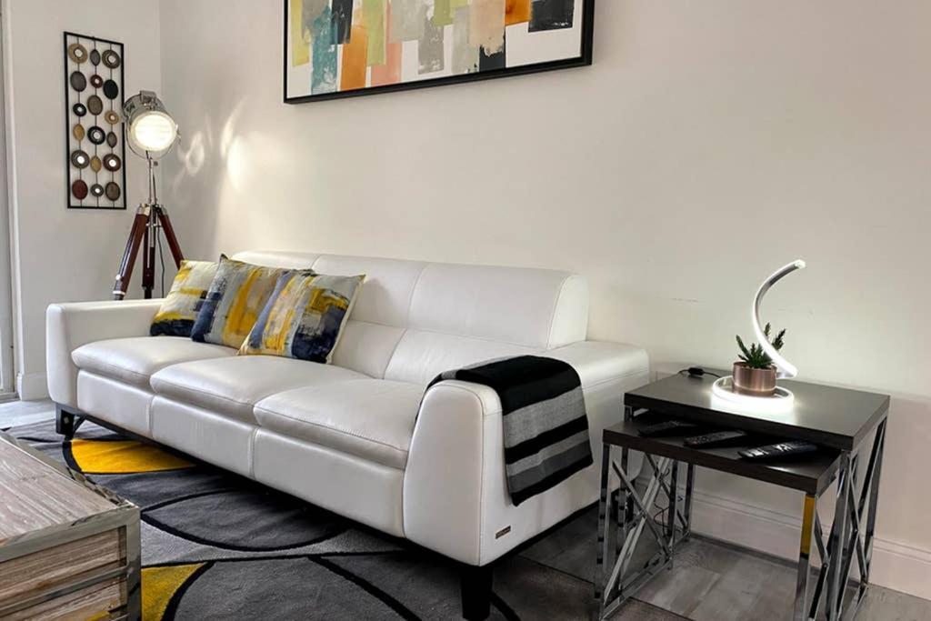 شقة Yacht Club At Aventura 2 Bed 2 Bath Luxurius Cozy Brand New 2020 المظهر الخارجي الصورة