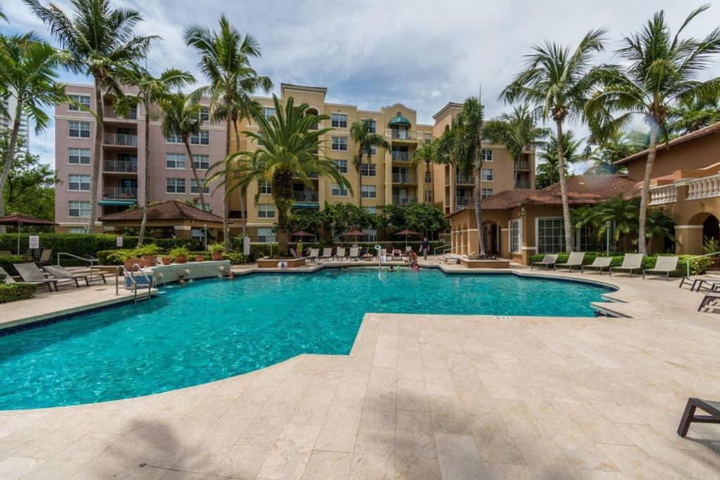 شقة Yacht Club At Aventura 2 Bed 2 Bath Luxurius Cozy Brand New 2020 المظهر الخارجي الصورة